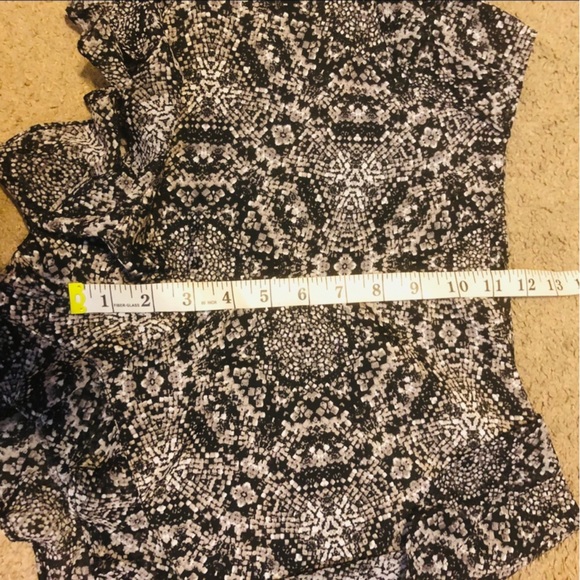 Bcbgeneration printed ruffled shorts - Picture 9 of 9